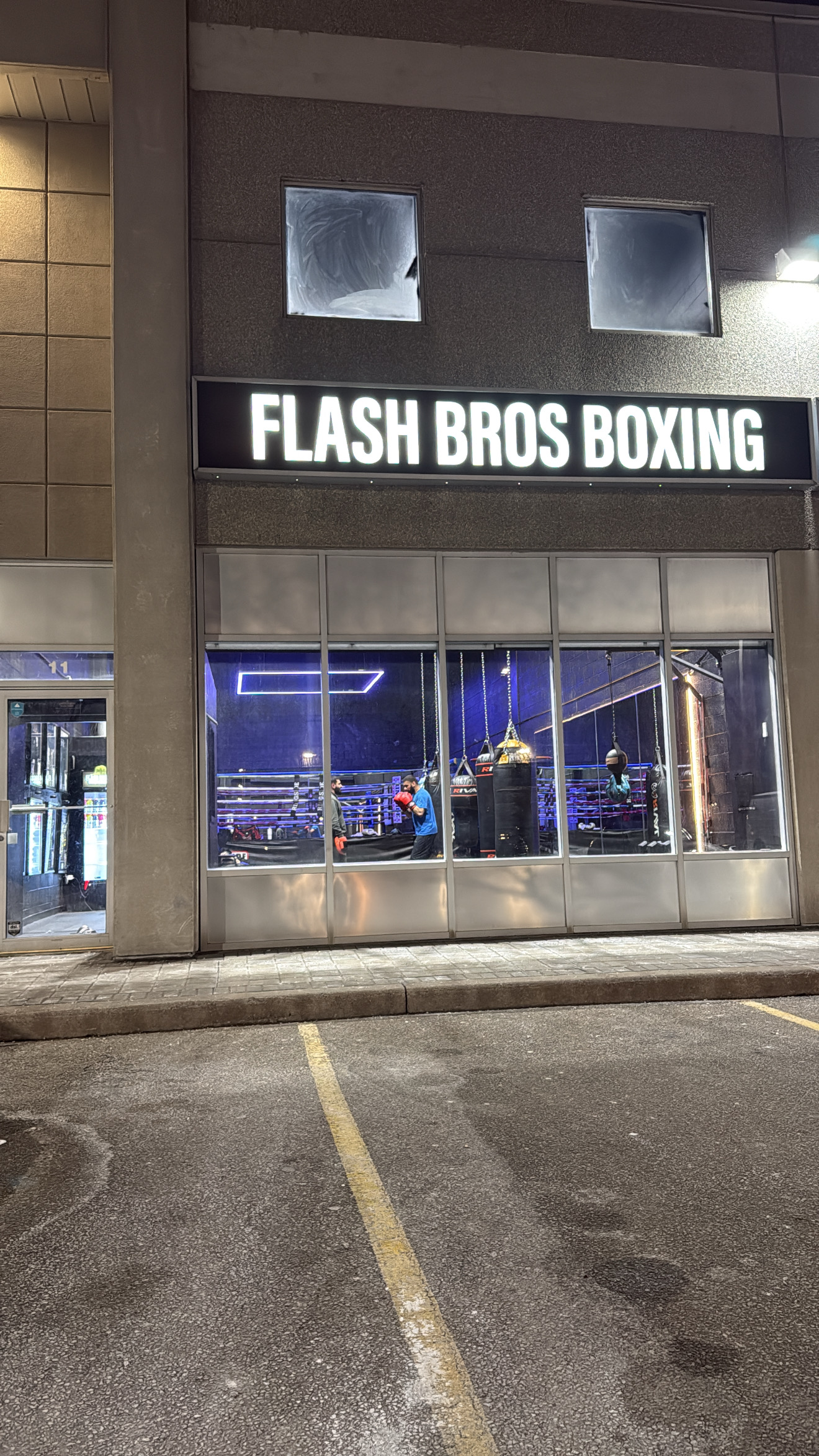 Flash Bros Boxing gallery preview